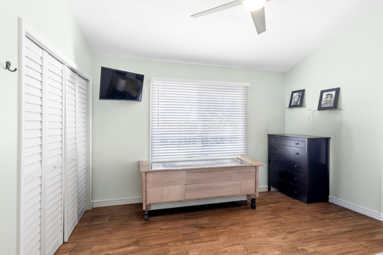 16823 E Point Drive, Sugarloaf, FL 33042 Photo