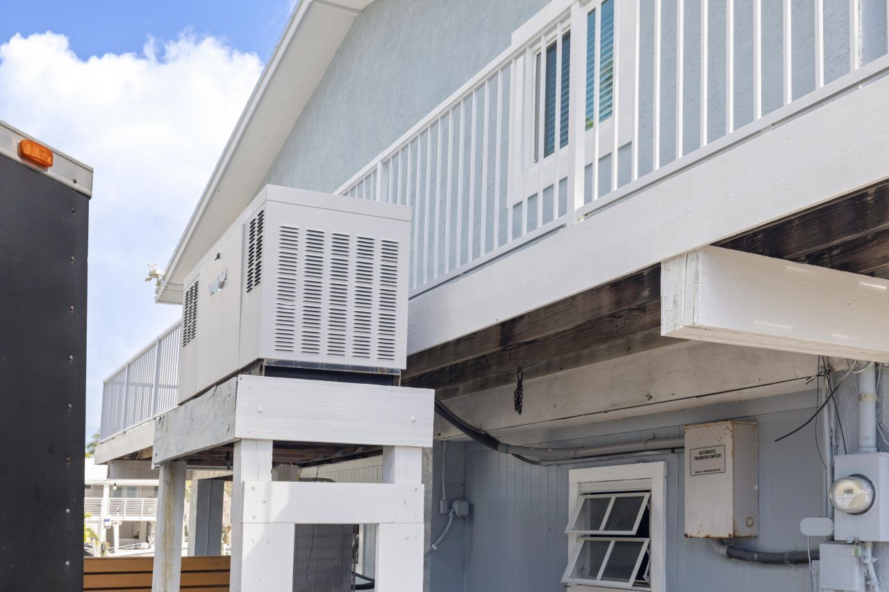 16823 E Point Drive, Sugarloaf, FL 33042 Photo