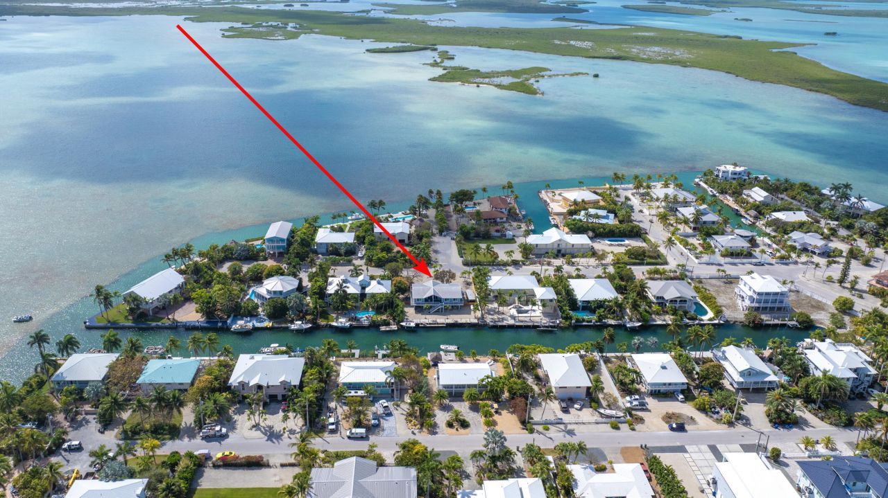 16823 E Point Drive, Sugarloaf, FL 33042 Photo