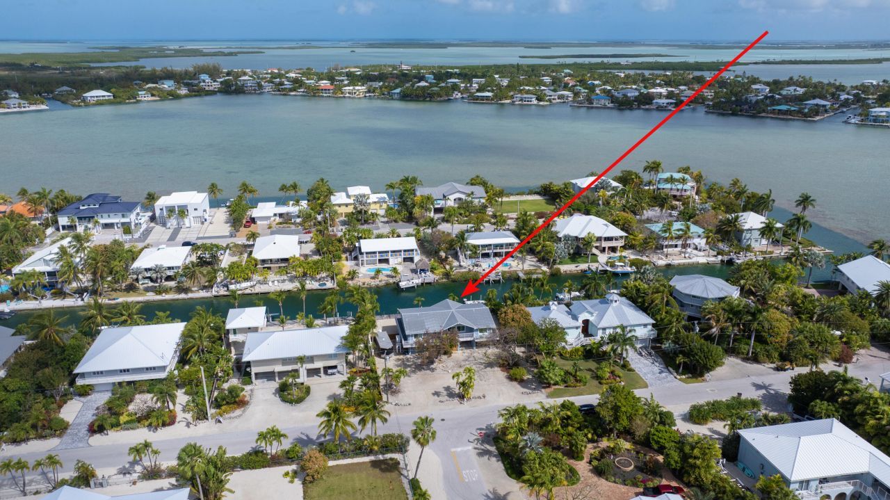 16823 E Point Drive, Sugarloaf, FL 33042 Photo