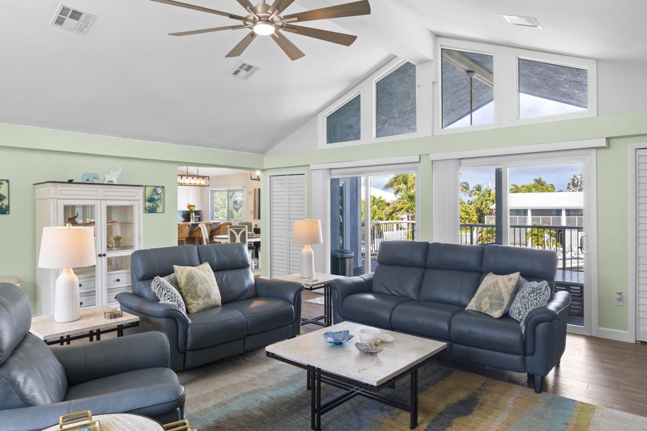 16823 E Point Drive, Sugarloaf, FL 33042 Photo