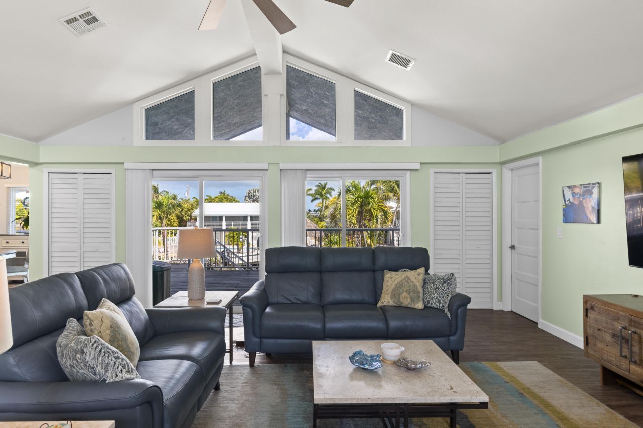 16823 E Point Drive, Sugarloaf, FL 33042 Photo