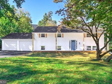 180 REESER ROAD, CAMP HILL, PA 17011