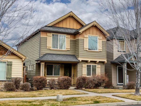 61209 Dayspring Drive, Bend, OR 97702