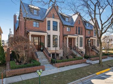 277 W Brown Street, Birmingham, MI 48009