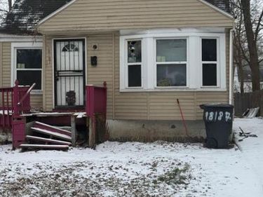 18187 Stout Street, Detroit, MI 48219