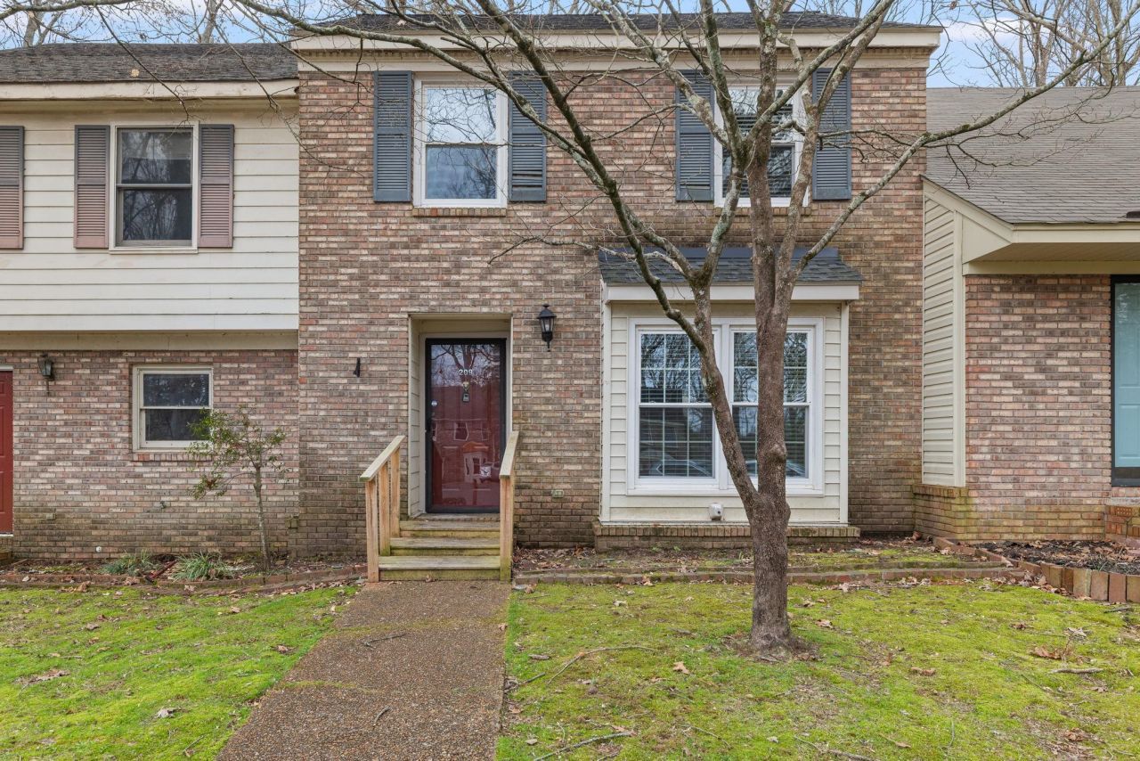 209 Birch Ter, Florence, AL 00000 Main Photo