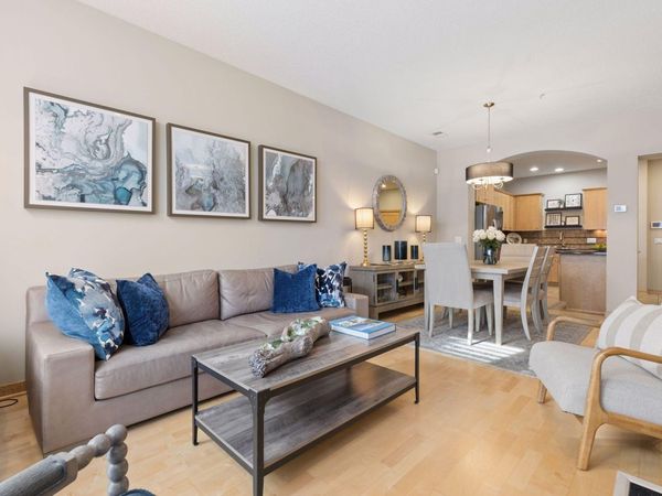 216 Portland Avenue, Minneapolis, MN 55401