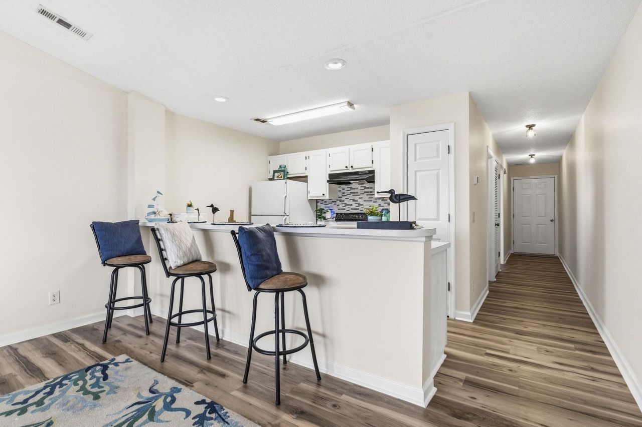 201 Landing Rd. Photo 10