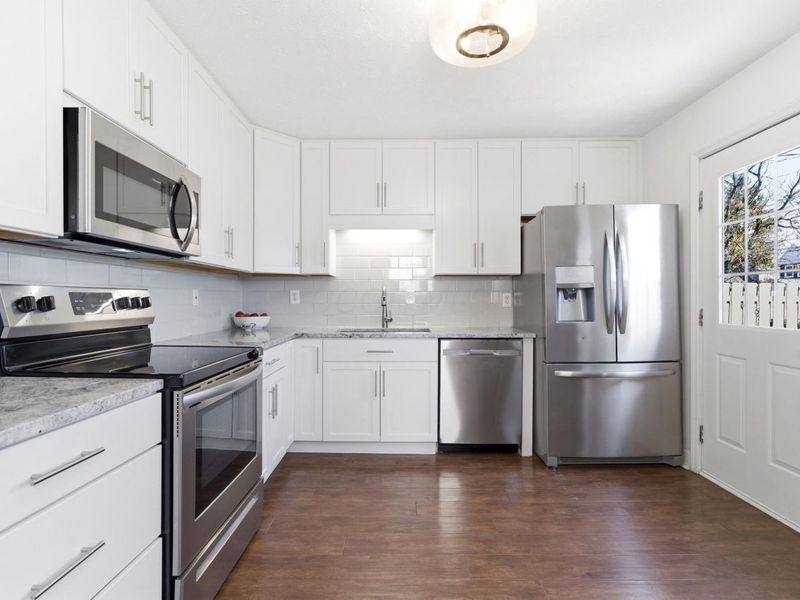 300 S Cypress Avenue, Columbus, OH 43223 Photo 12