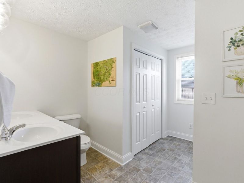 300 S Cypress Avenue, Columbus, OH 43223 Photo 18