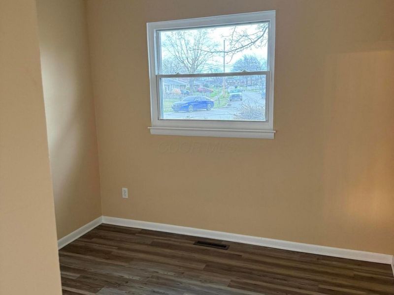 1743 Kermit Avenue , Columbus, OH 43207 Photo 6