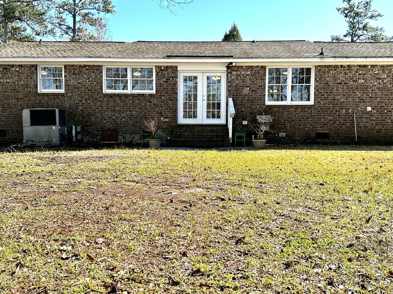 6 Duck Pond Court Photo 17