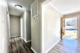 6 Duck Pond Court photo 4