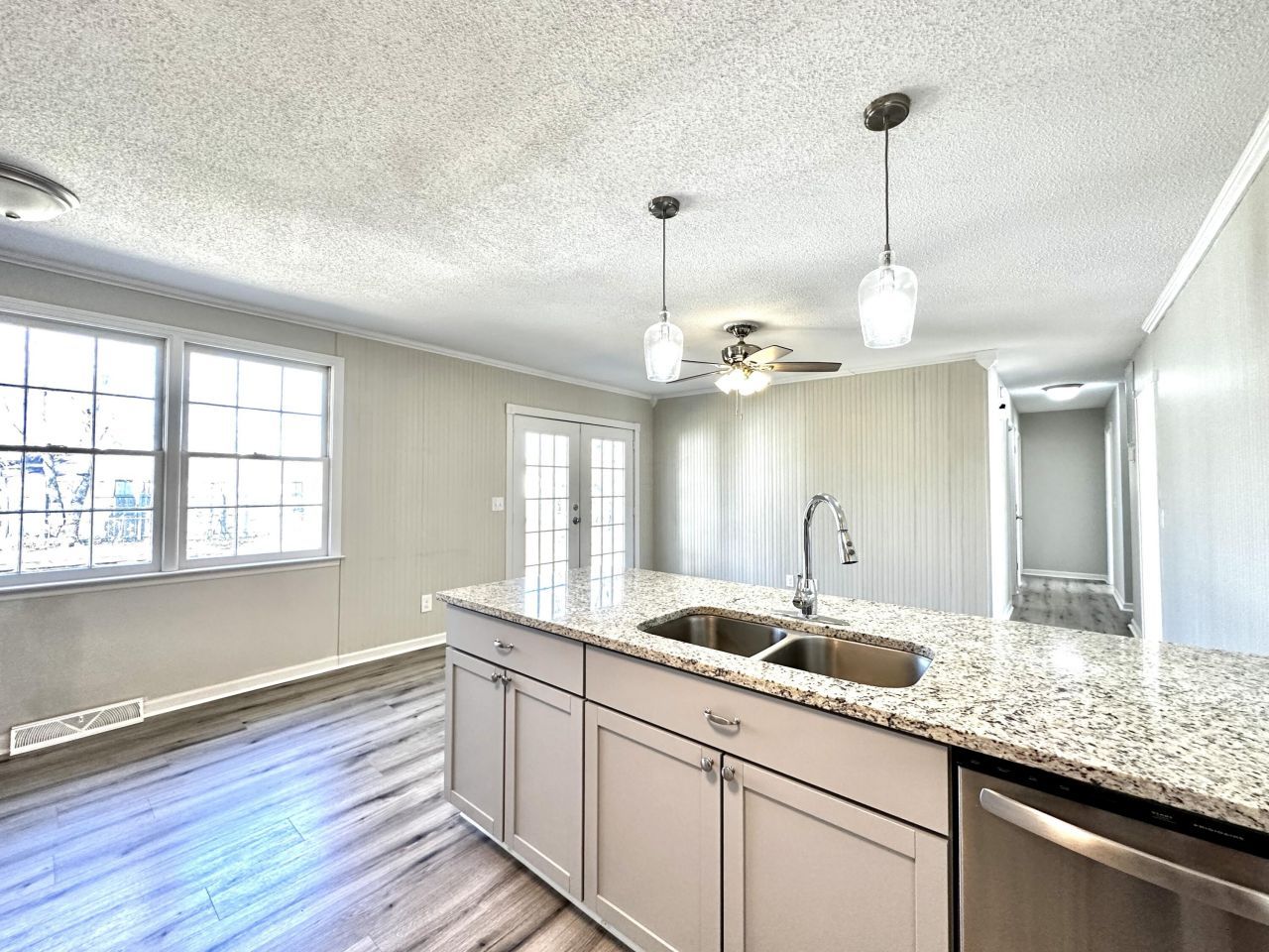 6 Duck Pond Court Photo 8