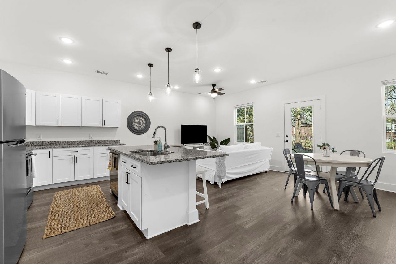 5742 Salvo Street Photo 6