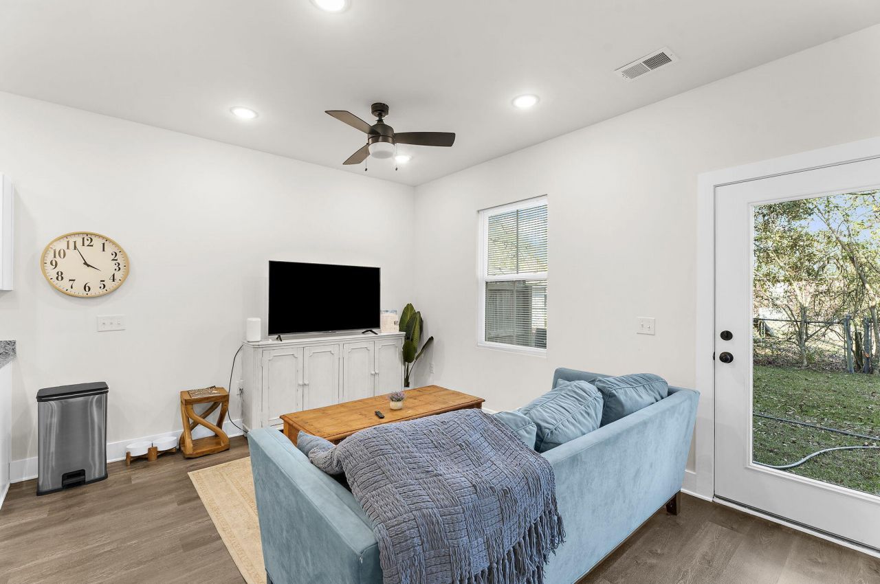 5742 Salvo Street Photo 11