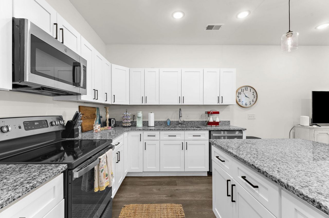 5742 Salvo Street Photo 6