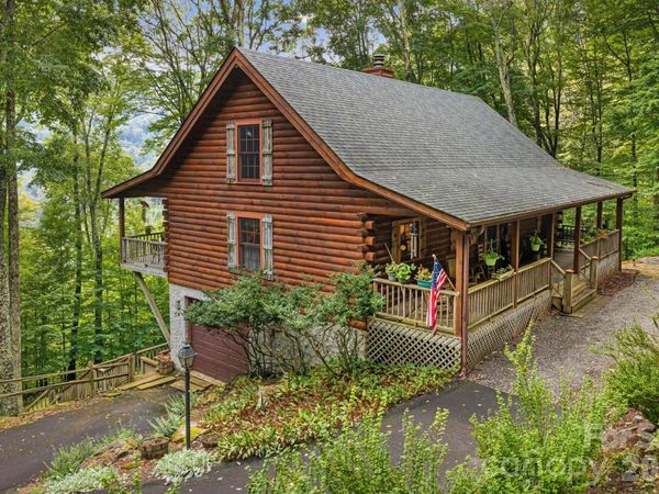 215 Goldenleaf Road , Mars Hill, NC 28754