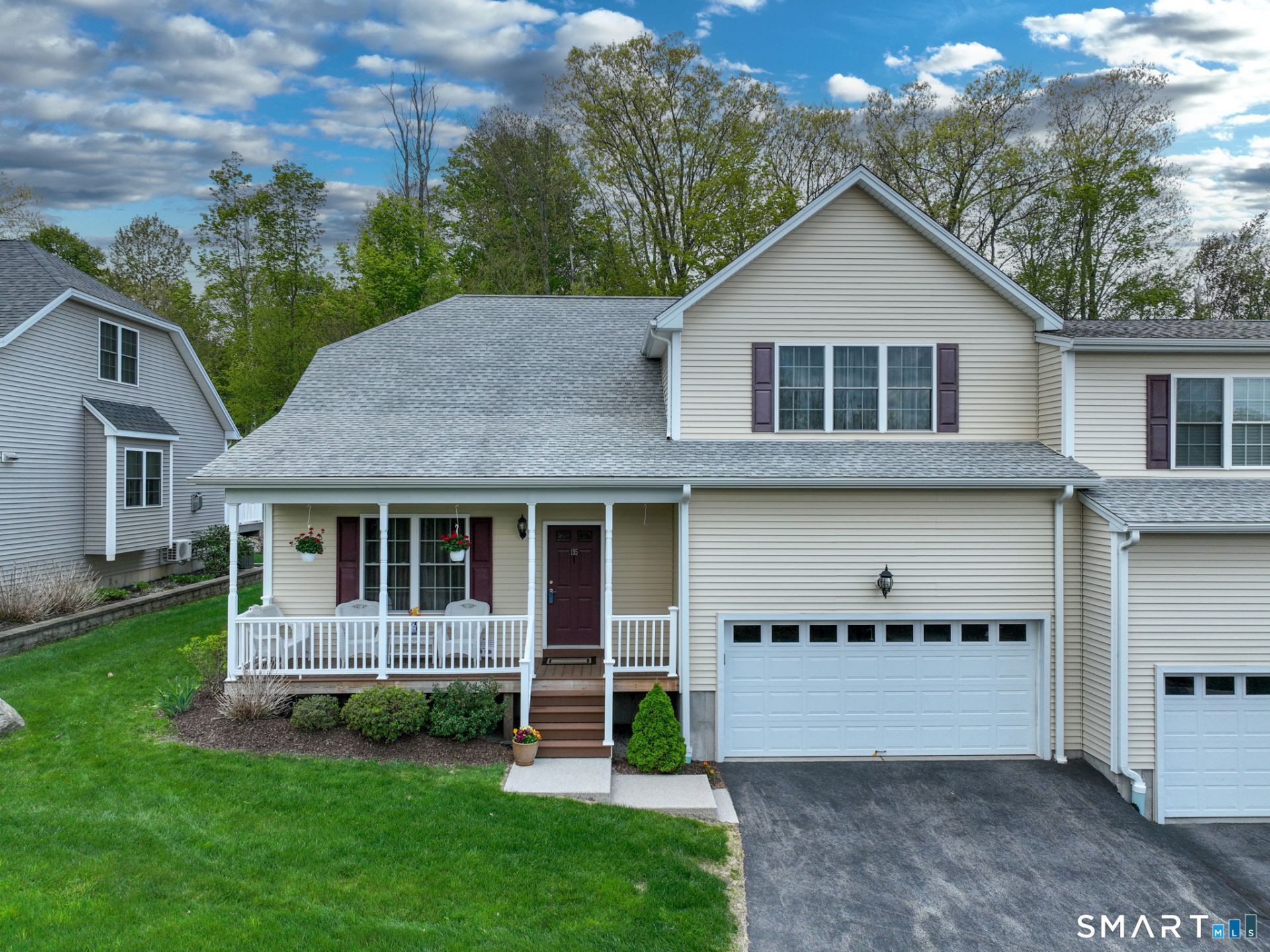185 Oak Meadow, Harwinton, CT 06791 Main Photo