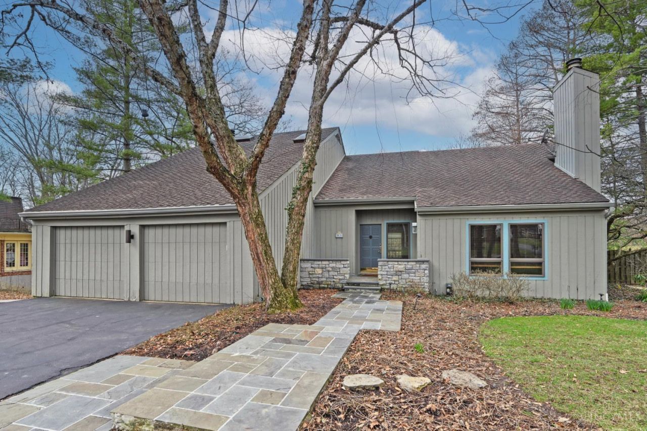 9031 Winthrop Drive, Montgomery, OH 45249 Main Photo