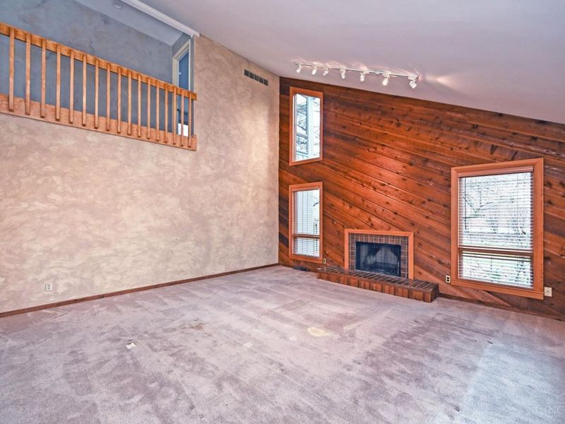 9031 Winthrop Drive, Sycamore Township, OH 45249 Photo 10