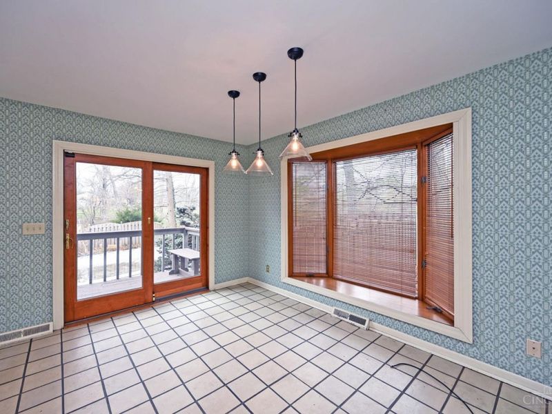 9031 Winthrop Drive, Sycamore Township, OH 45249 Photo 24