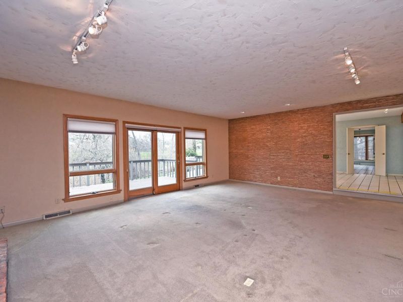 9031 Winthrop Drive, Sycamore Township, OH 45249 Photo 32