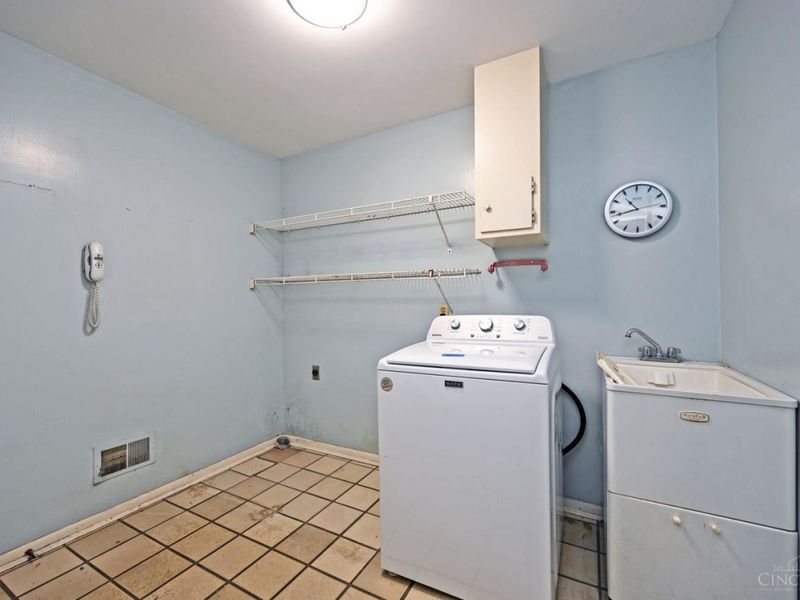 9031 Winthrop Drive, Sycamore Township, OH 45249 Photo 34