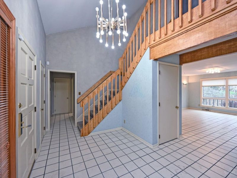 9031 Winthrop Drive, Sycamore Township, OH 45249 Photo 8