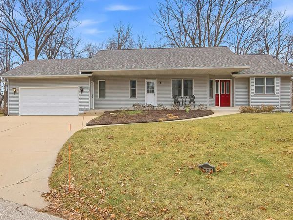 1121 Rolling LANE, Lake Geneva, WI 53147