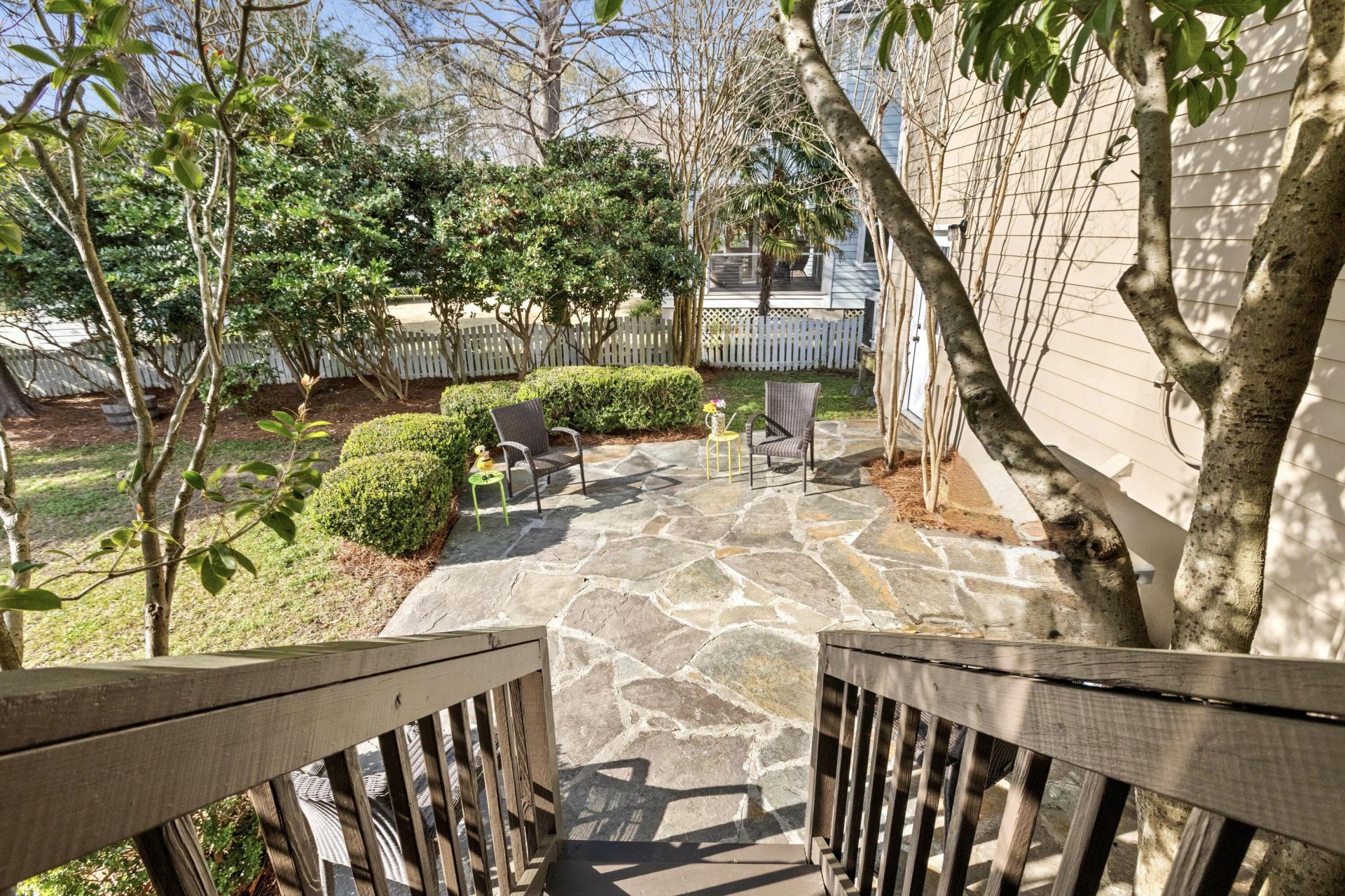 186 Cartright Street Photo 32