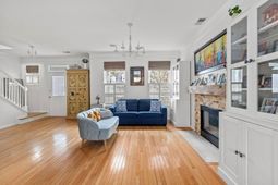 186 Cartright Street photo 4