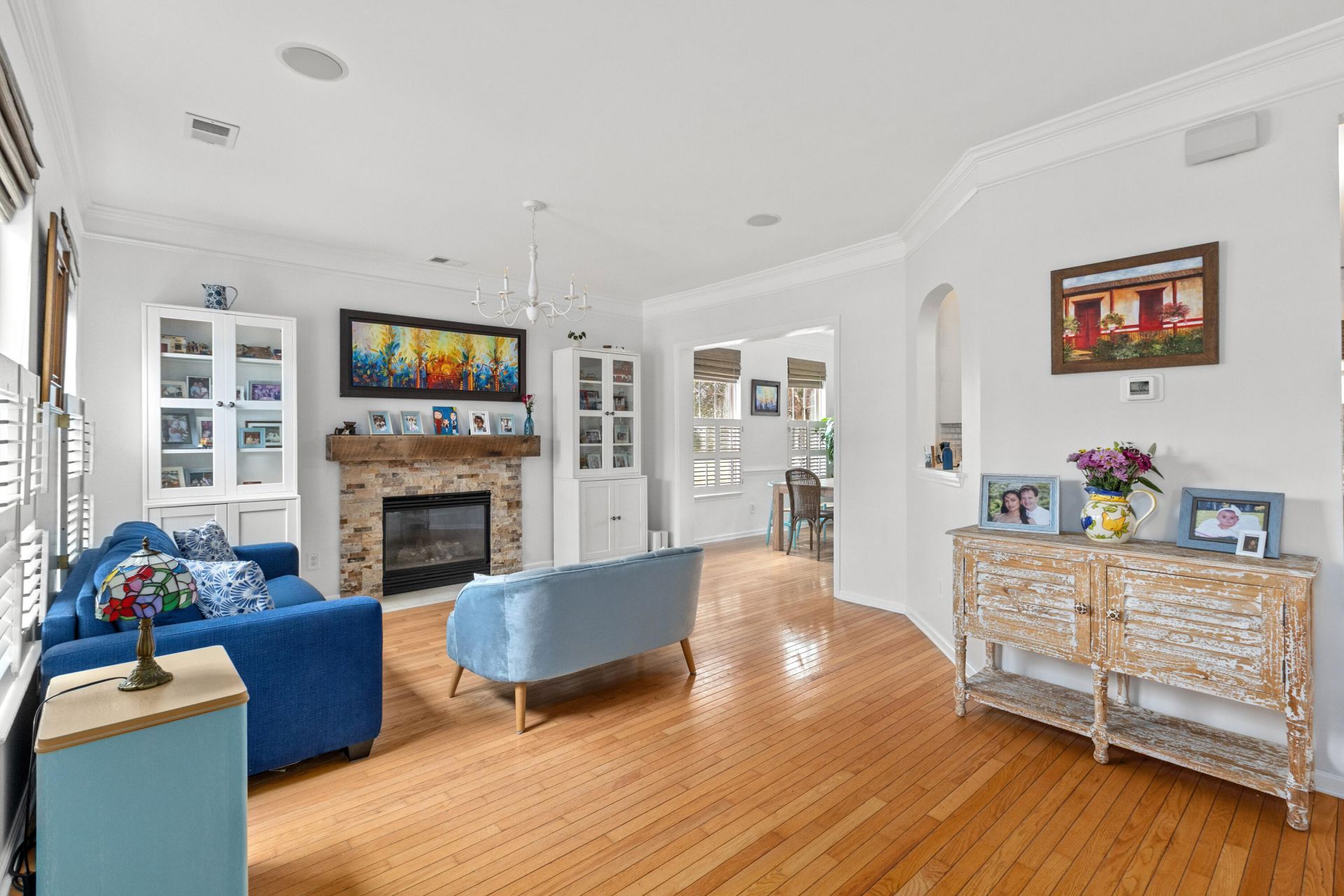 186 Cartright Street Photo 6