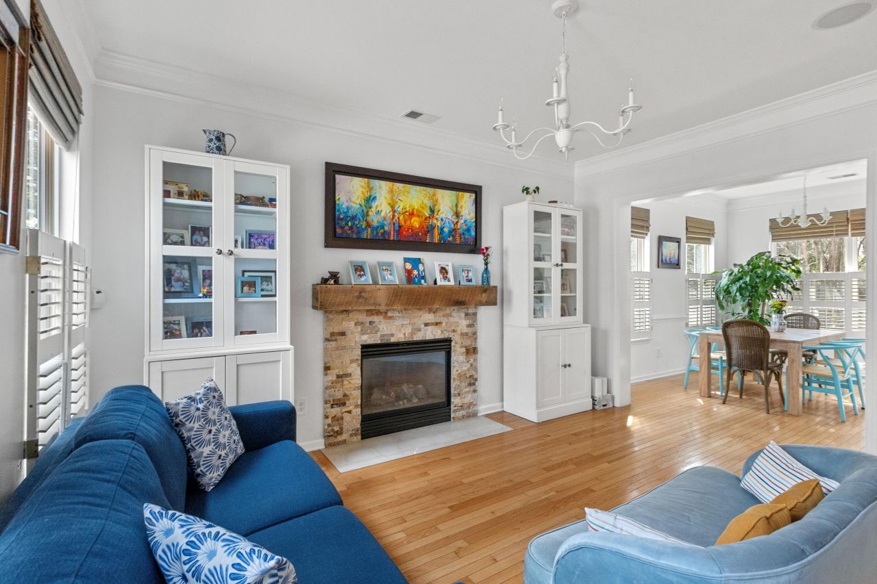 186 Cartright Street Photo 6