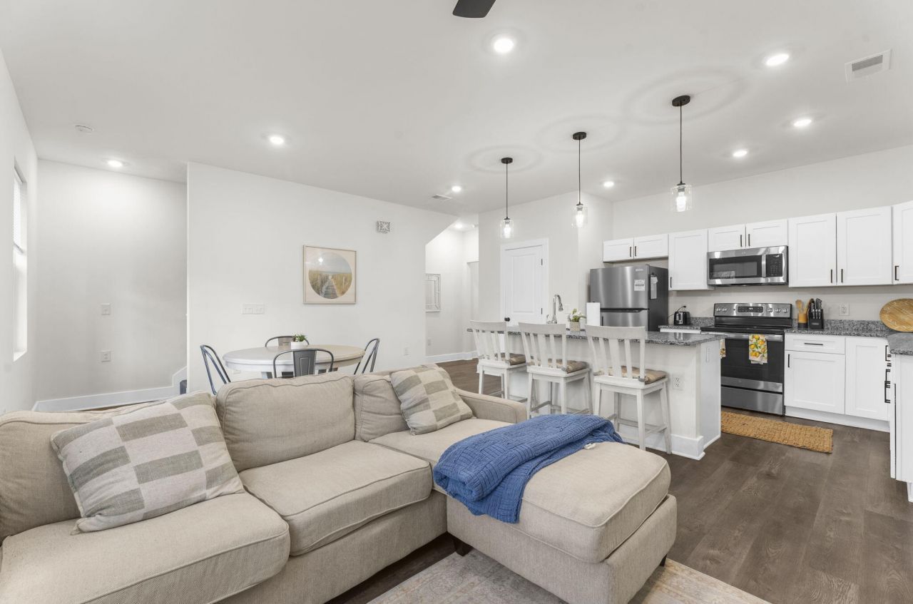 5742 Salvo Street Photo 11