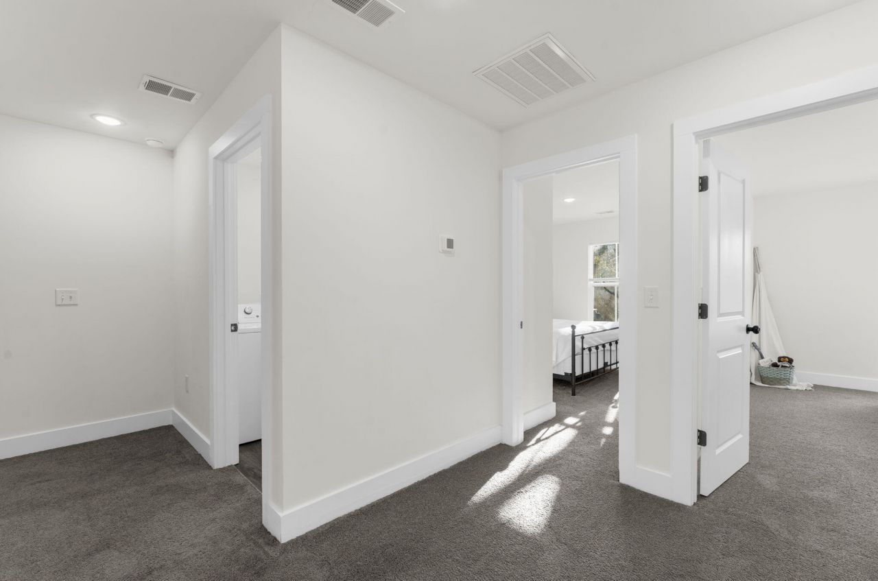 5742 Salvo Street Photo 32