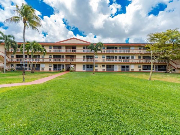 5300 Washington St , Unit A137, Hollywood, FL 33021