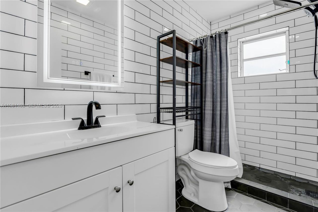 5300 Washington St , Unit A137, Hollywood, FL 33021 Photo