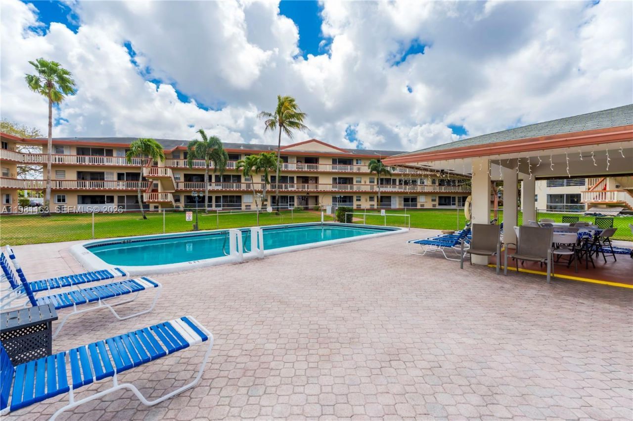 5300 Washington St , Unit A137, Hollywood, FL 33021 Photo