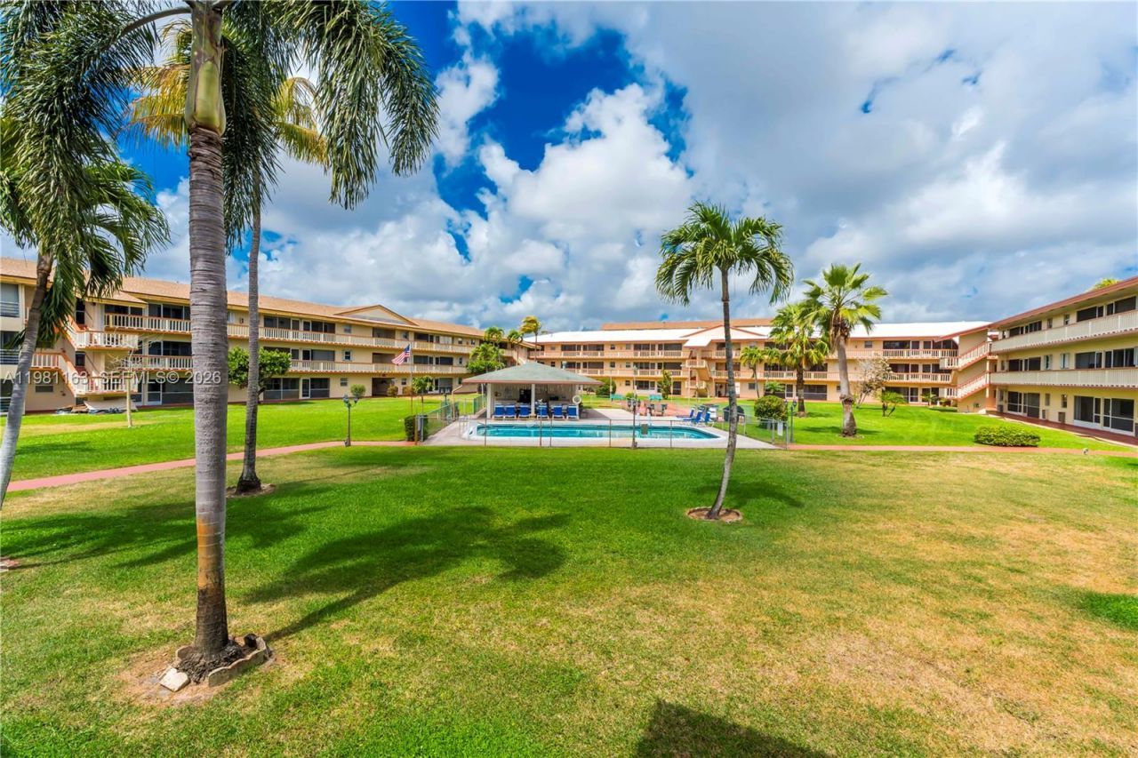 5300 Washington St , Unit A137, Hollywood, FL 33021 Photo