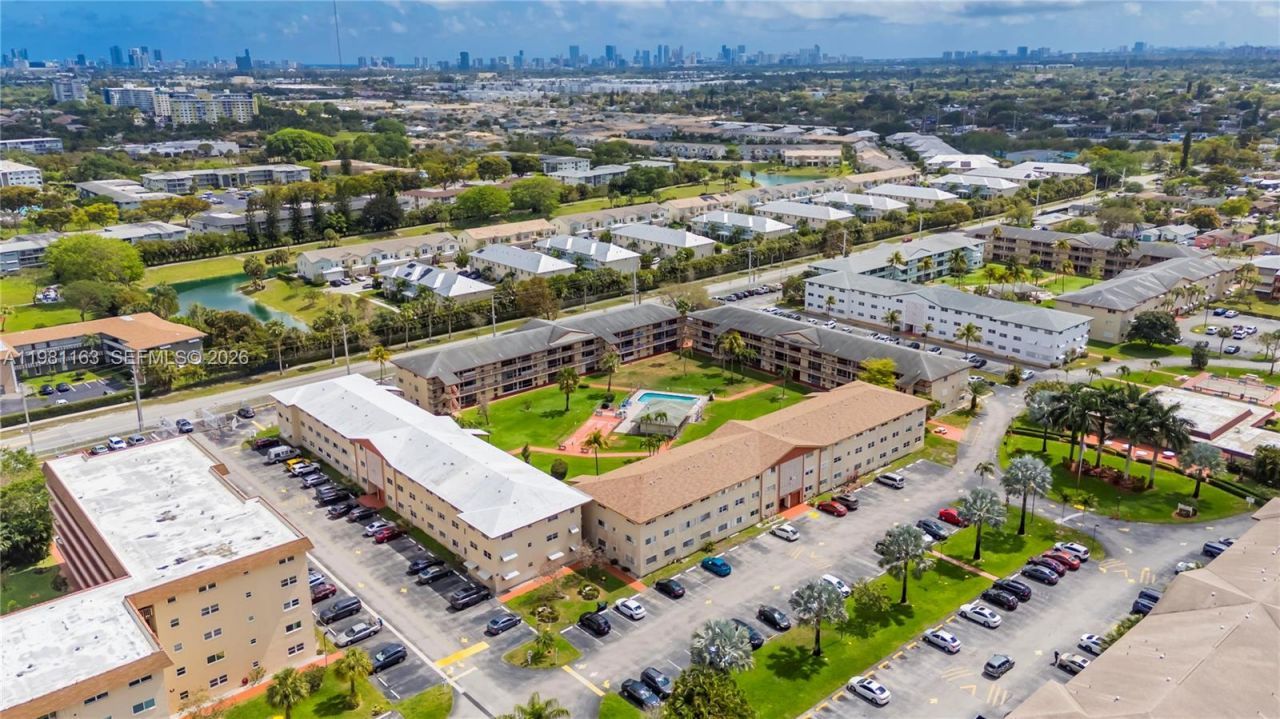 5300 Washington St , Unit A137, Hollywood, FL 33021 Photo