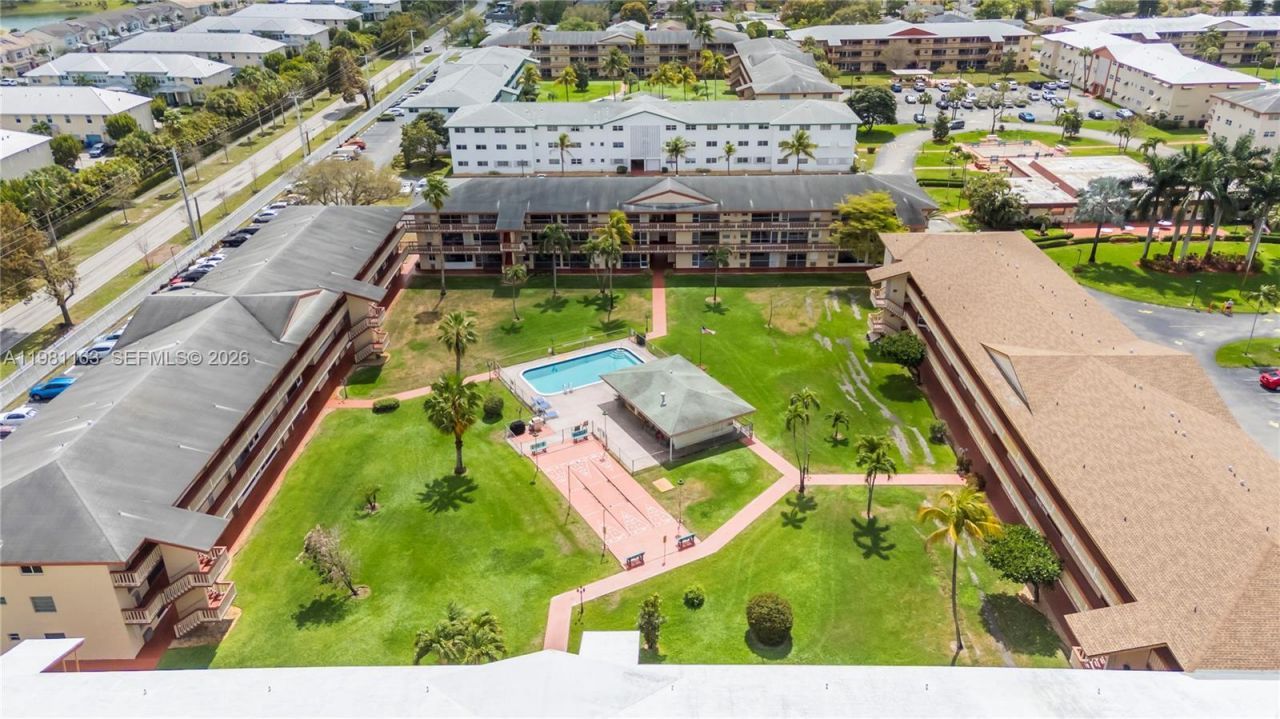 5300 Washington St , Unit A137, Hollywood, FL 33021 Photo