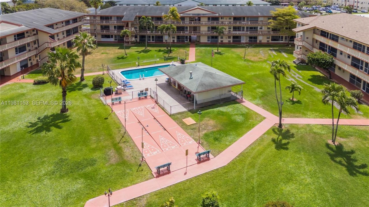 5300 Washington St , Unit A137, Hollywood, FL 33021 Photo