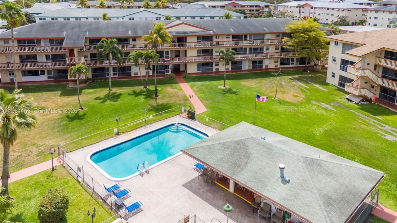 5300 Washington St , Unit A137, Hollywood, FL 33021 Photo