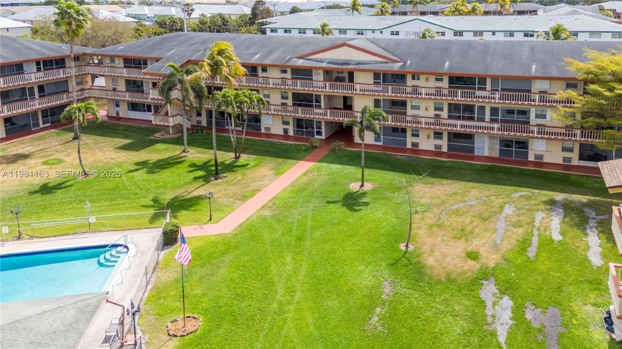 5300 Washington St , Unit A137, Hollywood, FL 33021 Photo