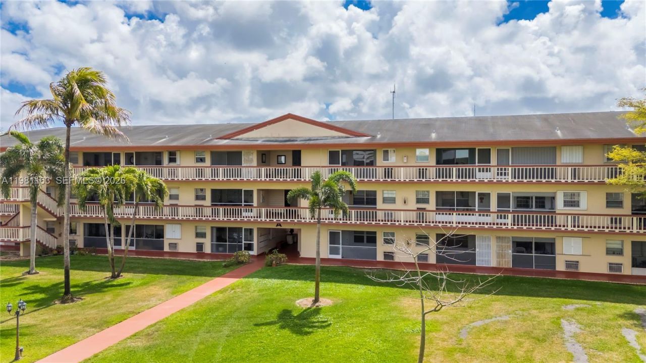 5300 Washington St , Unit A137, Hollywood, FL 33021 Photo