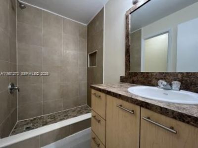 1017 Washington Cir, Unit 1017H, Homestead, FL 33034 Photo