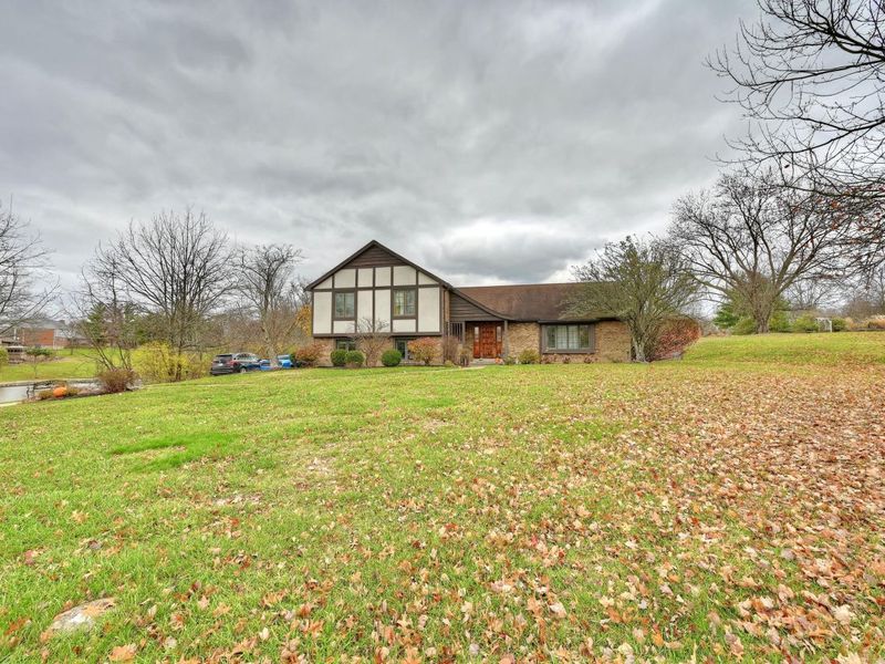 10252 Tiburon Drive, Florence, KY 41042 Photo 2