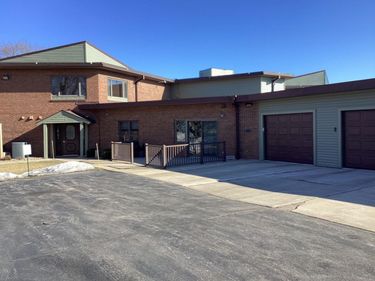 808 Lake Chapeau Drive, Unit 108, Albert Lea, MN 56007